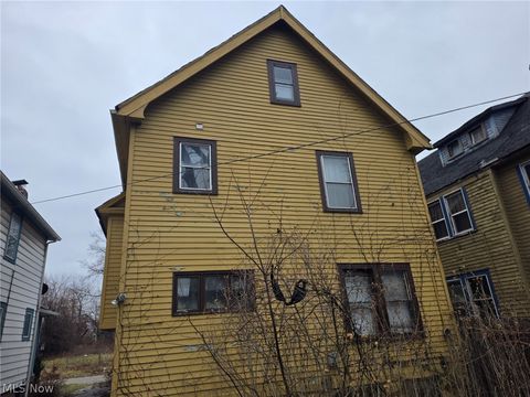 Tiny photo for 13607 Beaumont Avenue, Cleveland, OH 44112 (MLS # 5190624)