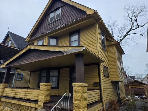 Tiny photo for 13607 Beaumont Avenue, Cleveland, OH 44112 (MLS # 5190624)