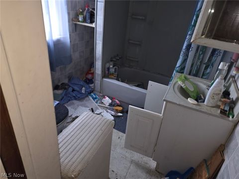 Tiny photo for 13607 Beaumont Avenue, Cleveland, OH 44112 (MLS # 5190624)