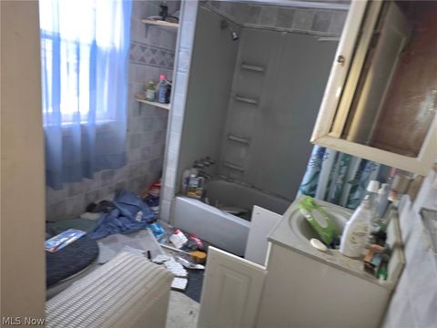 Tiny photo for 13607 Beaumont Avenue, Cleveland, OH 44112 (MLS # 5190624)