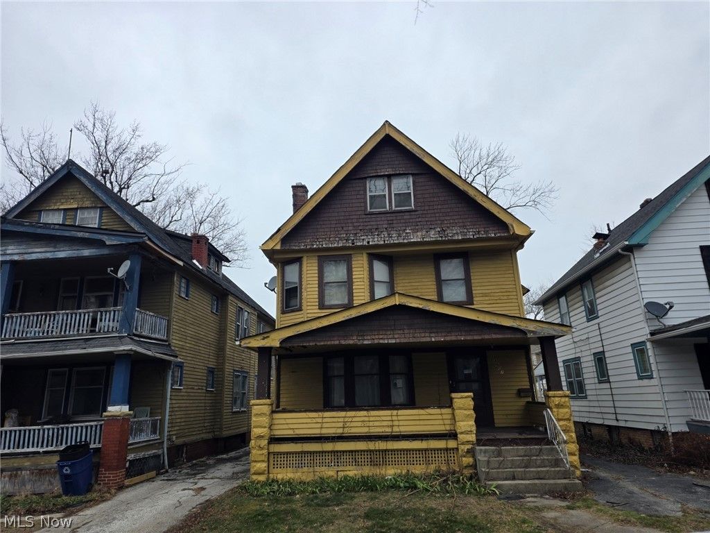 Photo of 13607 Beaumont Avenue, Cleveland, OH 44112 (MLS # 5190624)