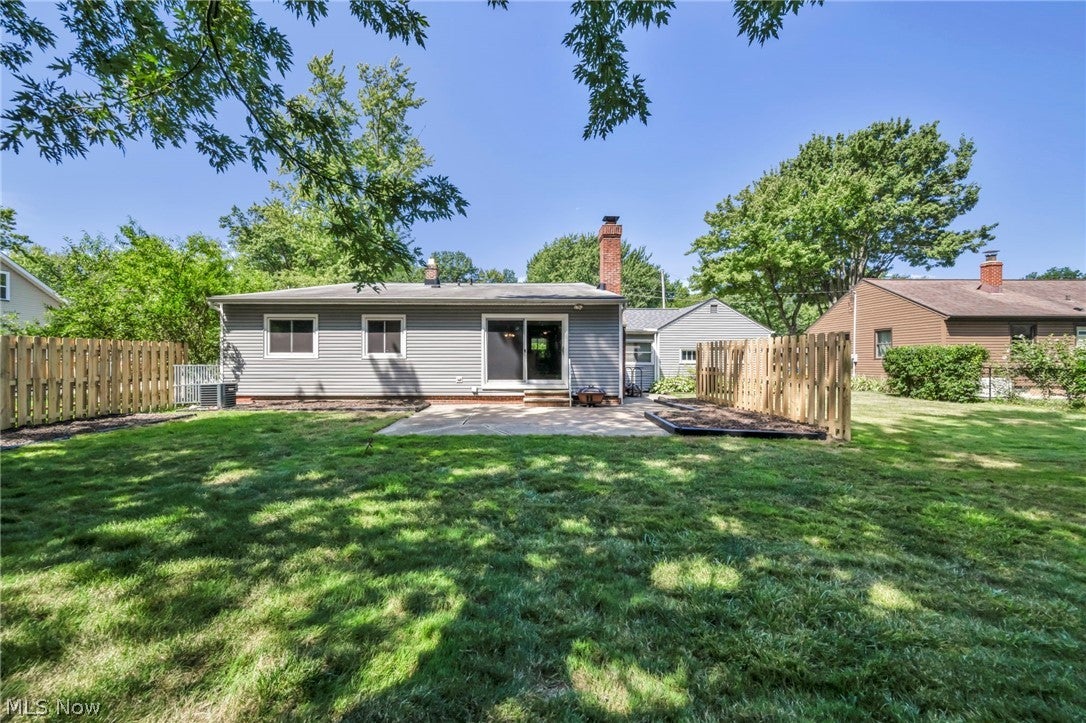 6033 Stearns Road