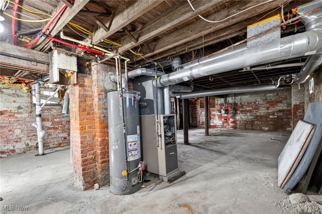 Maxwell-Cole 01 - Residential Income