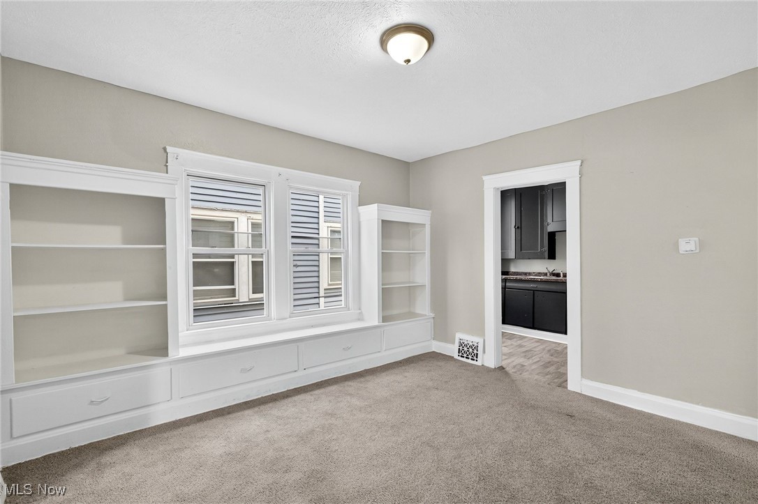 Maxwell-Cole 01 - Residential Income