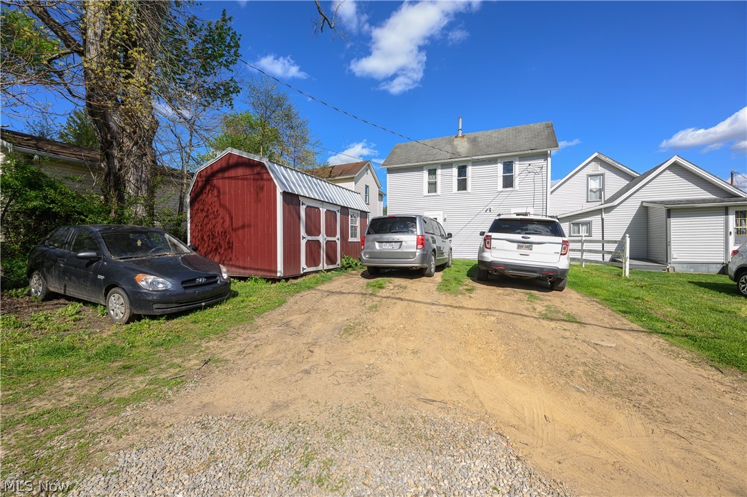 639 N 1st Street