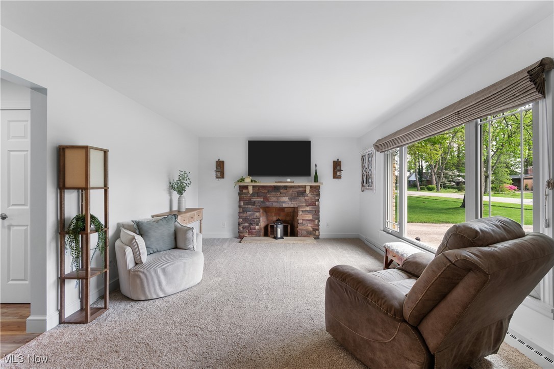 2625 Belleflower Drive, Alliance, Ohio image 3