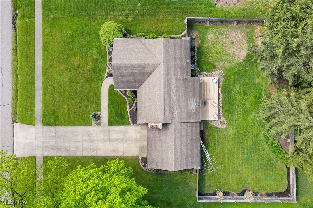 2625 Belleflower Drive, Alliance, Ohio image 29