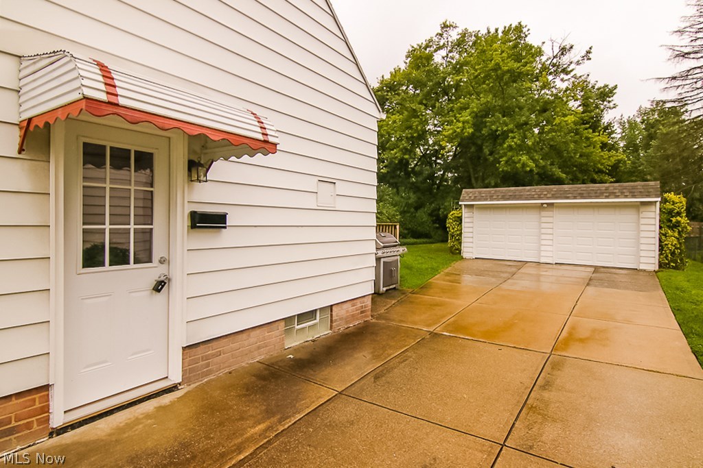 Lyndhurst Manor - Residential