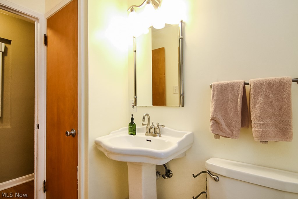 Lyndhurst Manor - Residential