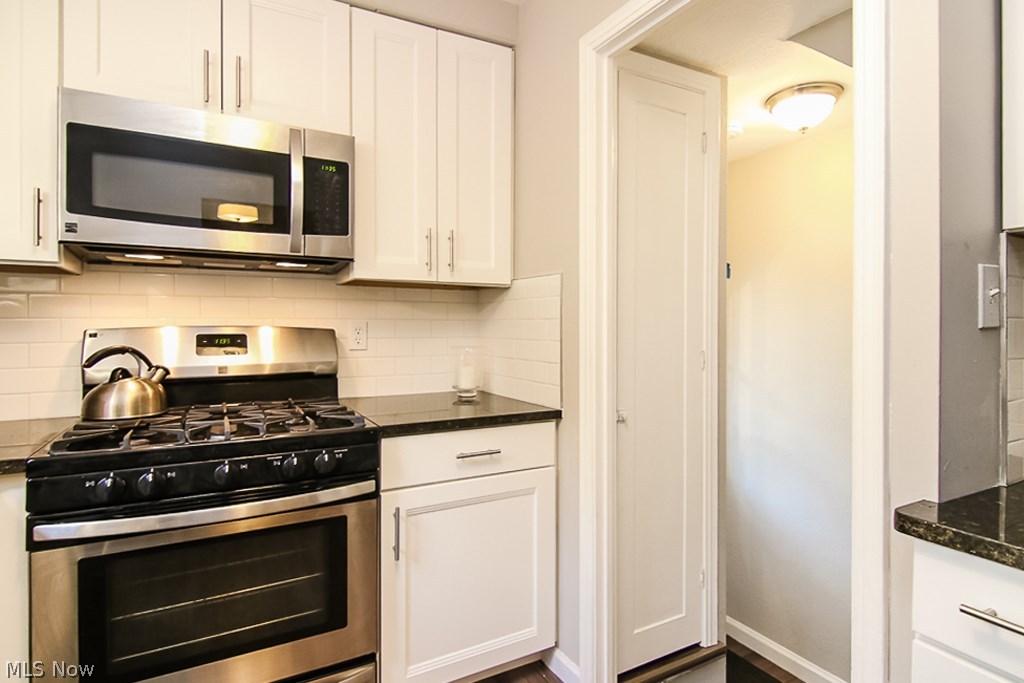 Lyndhurst Manor - Residential