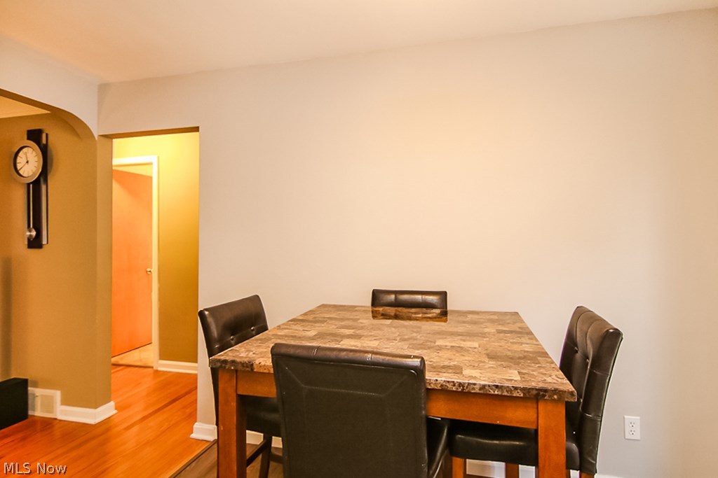 Lyndhurst Manor - Residential