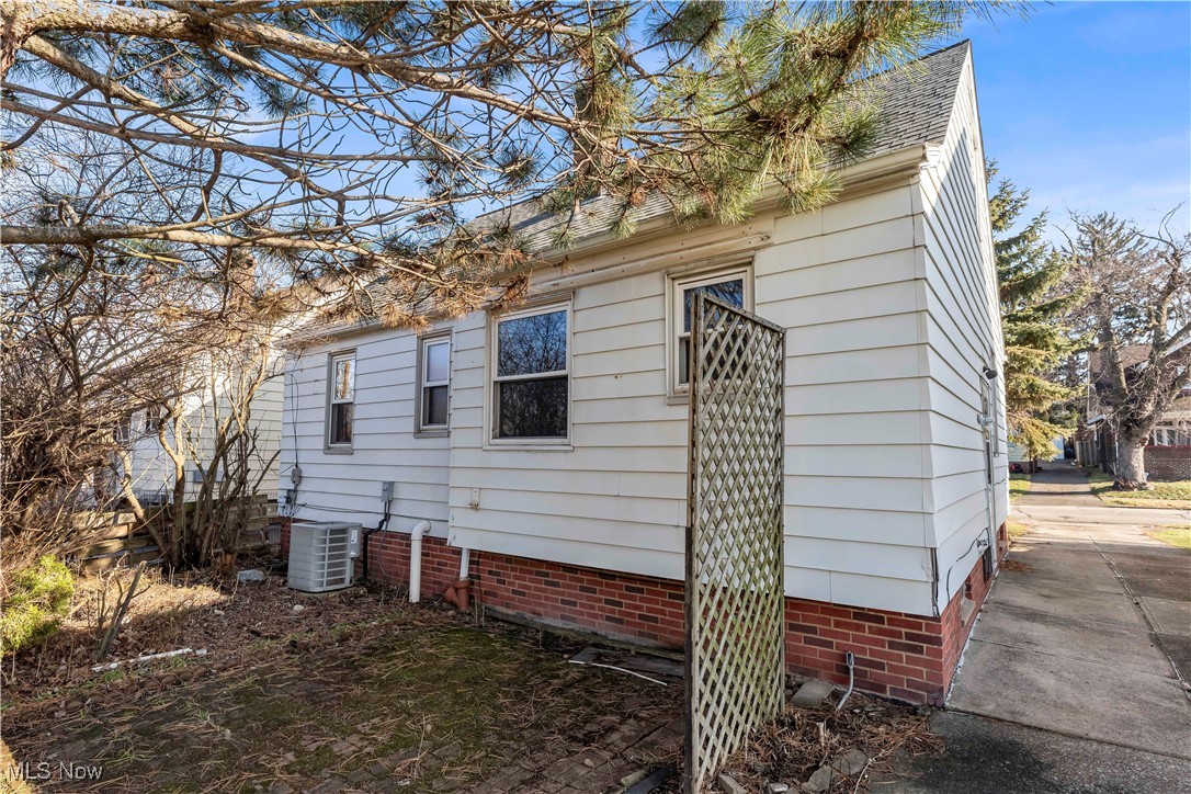 Garfield Pkwy - Residential Lease