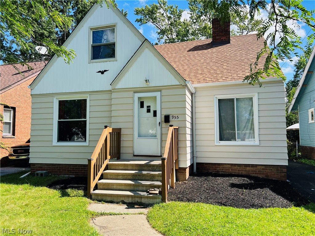 Solid 4 bedroom/ 1.5 bath single family home. The home has an updated electric panel, good furnace and water tank. This home has a nice size living room, and formal dining room, with two bedrooms and a full bathroom on the first floor. Rent is $915 (Section 8 rent portion: $639 and tenant’s rent portion: $276), month-to-month. The tenant has occupied the residence since February 2016. Rent is under market value with the tenant paying all the utilities and maintaining the landscaping. The exterior has a brand new driveway, freshly painted with a nice rear porch and single car garage. Approximately a 15-minute drive to University Circle, The Cleveland Clinic, University Hospital, and Case Western Reserve. There are plenty of shopping plazas and grocery stores conveniently located within a few minutes. The property will be POS compliant upon transfer.