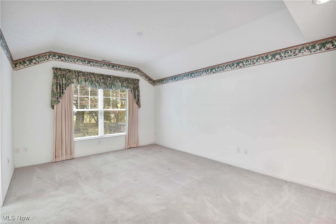 Vintage Glen Condo Ph 08 - Residential