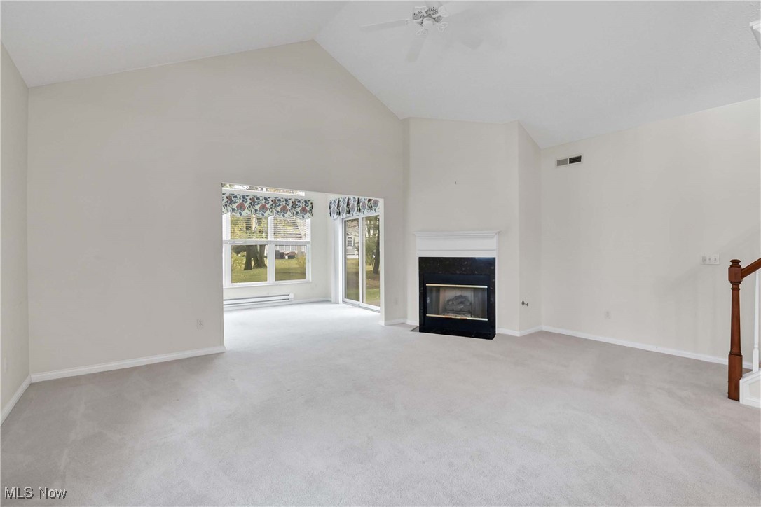 Vintage Glen Condo Ph 08 - Residential