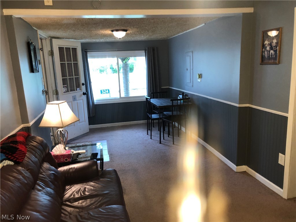 Tuxedo Park - Residential