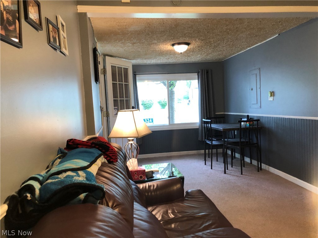 Tuxedo Park - Residential