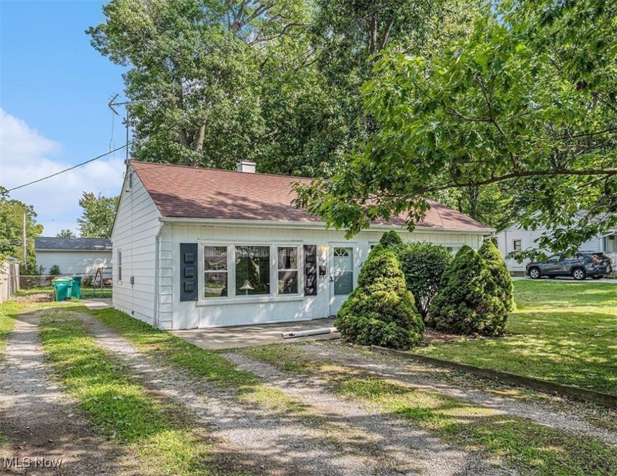 Welcoming Updated Ranch!

Step into this beautifully updated 3-bedroom, 1-bath ranch that's truly move-in ready. Freshly painted with new flooring and a modern touch throughout, the living room is filled with natural light and makes the perfect gathering space. The bedrooms offer comfortable retreats, while the updated bathroom adds style and convenience. Outside, enjoy a fully fenced backyard-ideal for entertaining, gardening, or giving pets room to play. With an attached garage for convenience, this home blends updates and everyday comfort, just waiting for you to make it your own.