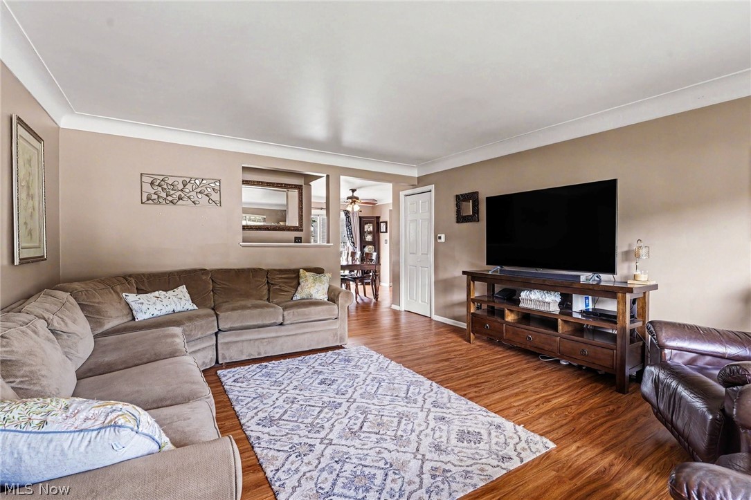 272 N Skyline Drive