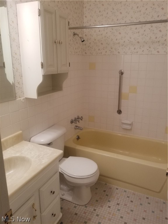 Silver Lake Towers Condo - Residential