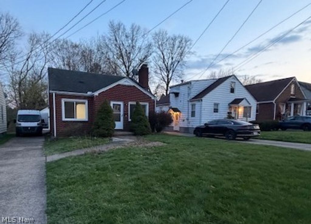 Photo of 55 Terrace Dr, Youngstown, OH 44515 (MLS # 5201347)