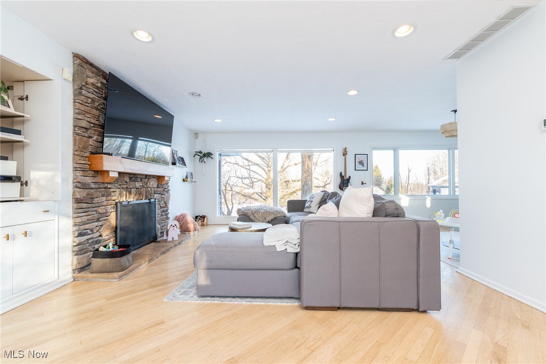 4775 SOM Center Road