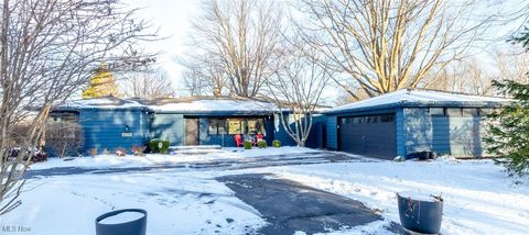 4775 SOM Center Road Moreland Hills OH 44022