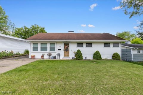 132 Hutchinson Drive, St. Clairsville, OH 43950 - MLS#: 5123347