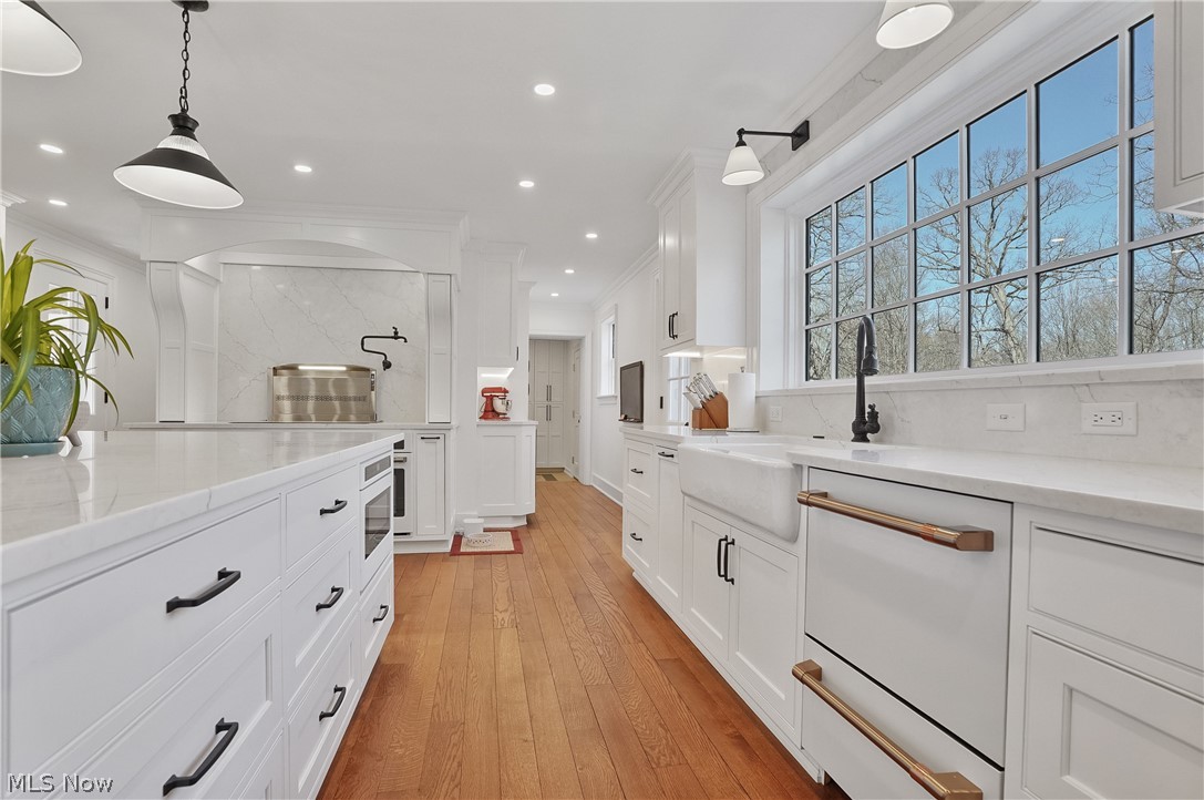 1322 Springhill Lane NE