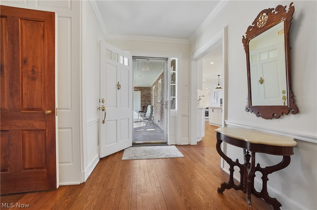 1322 Springhill Lane NE