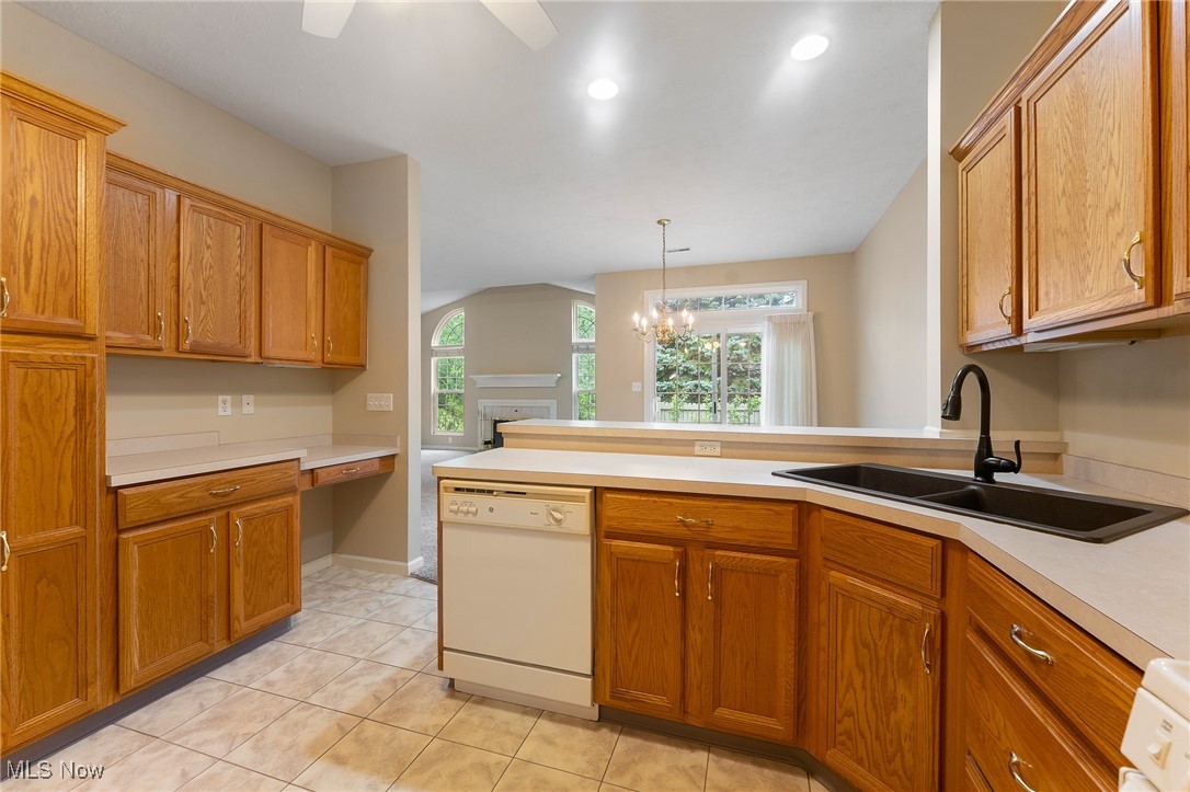 Cross Crk Condos - Residential