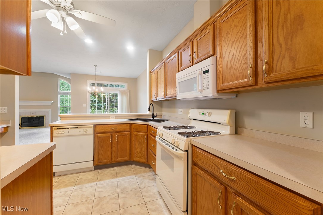 Cross Crk Condos - Residential