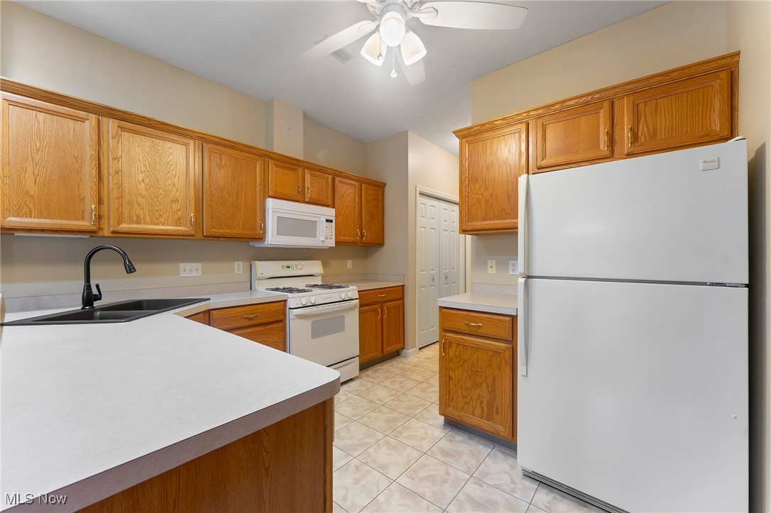 Cross Crk Condos - Residential