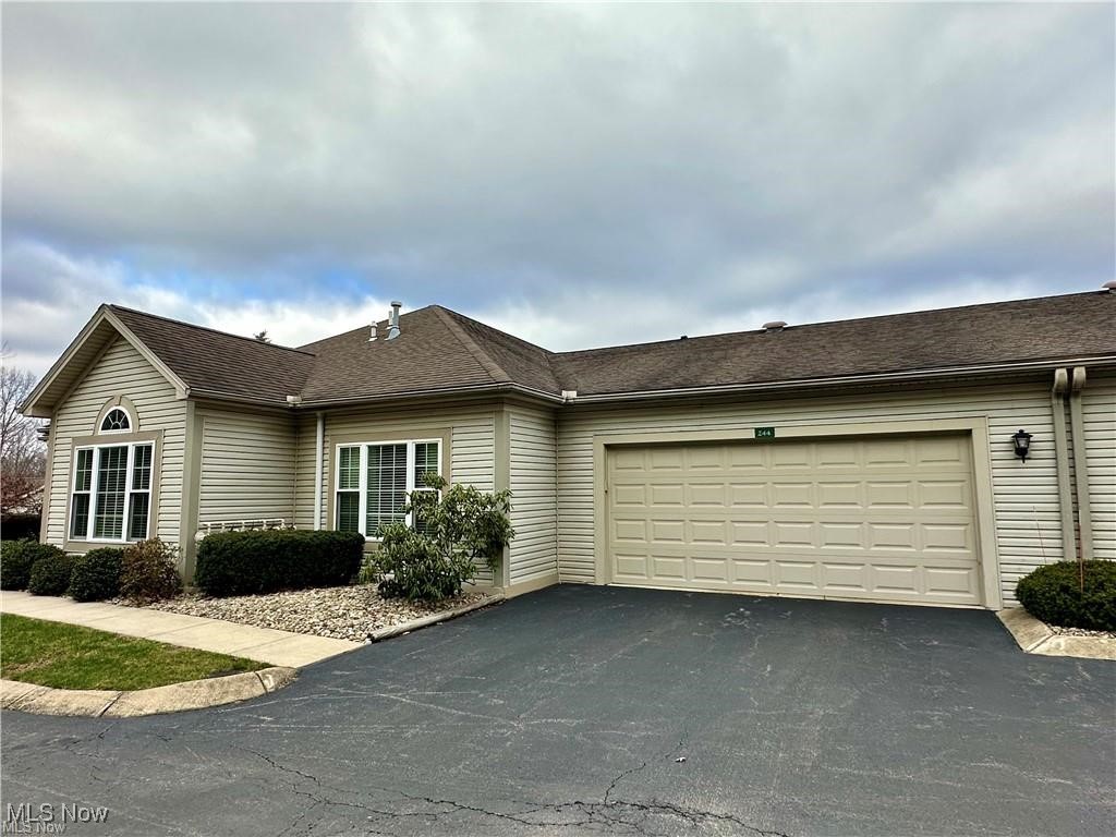 Cross Crk Condos - Residential