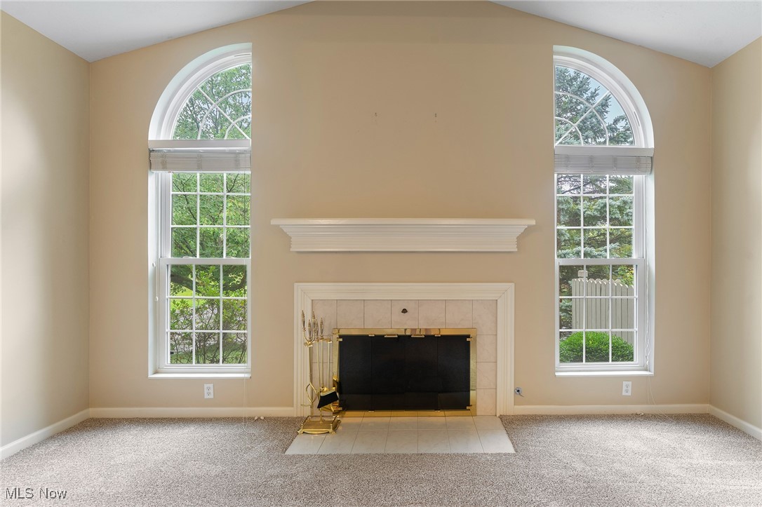 Cross Crk Condos - Residential