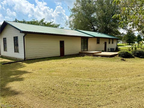 Tiny photo for 950 Federal Road, Little Hocking, OH 45742 (MLS # 5239425)