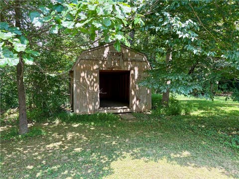Tiny photo for 950 Federal Road, Little Hocking, OH 45742 (MLS # 5239425)