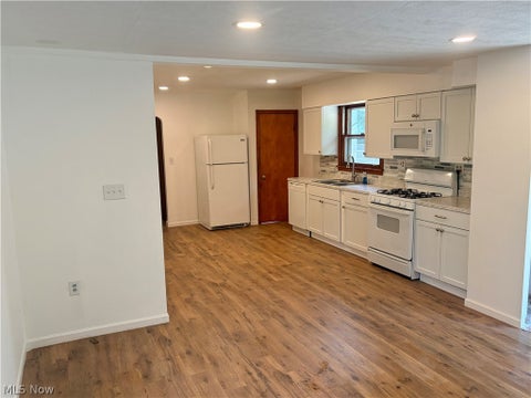 Tiny photo for 950 Federal Road, Little Hocking, OH 45742 (MLS # 5239425)