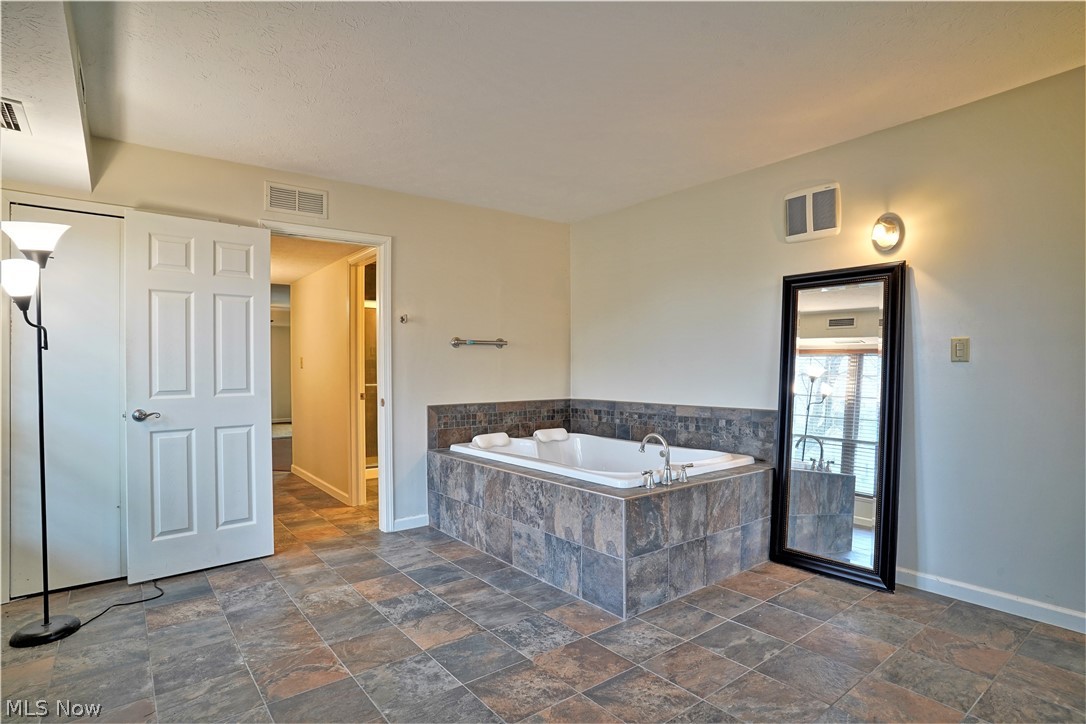 Independence Place South Condo - Residential