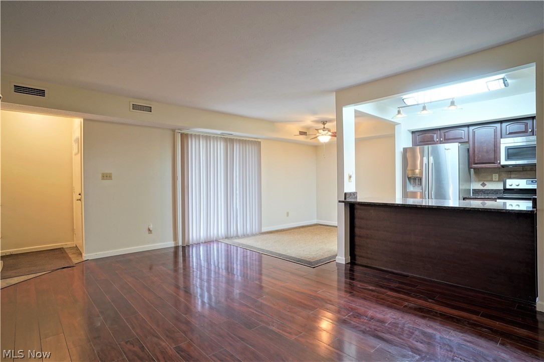 Independence Place South Condo - Residential