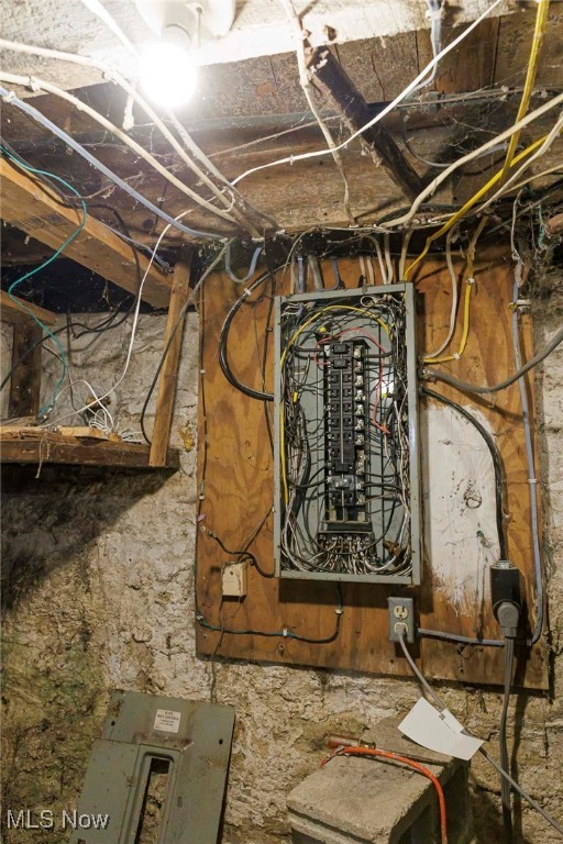 Dennison, Ohio 44621, United States, 3 Bedrooms Bedrooms, ,2 BathroomsBathrooms,Residential,Active,213944