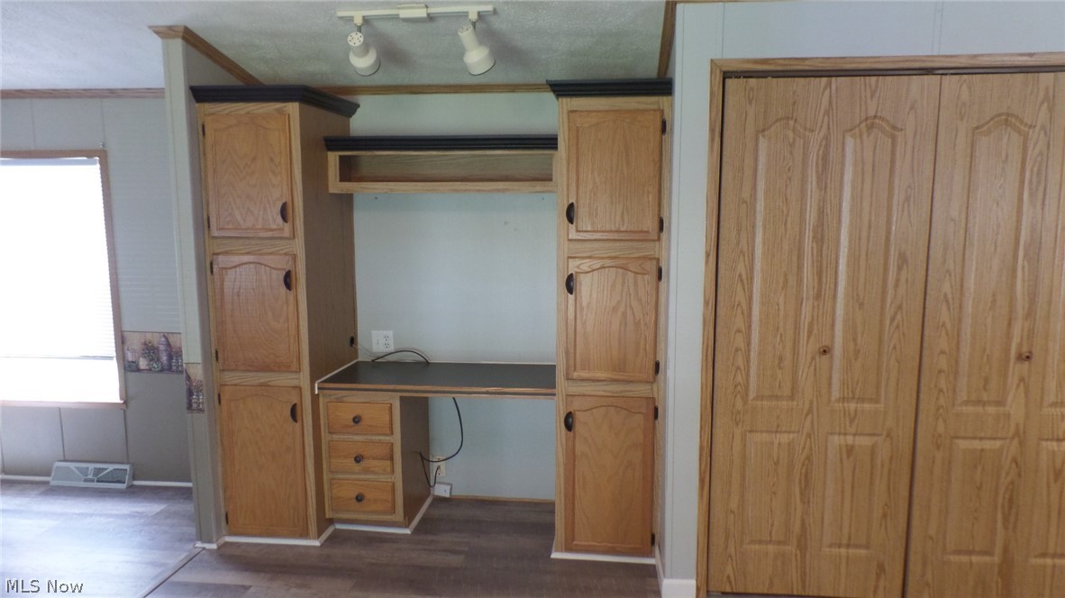 Wyngate Manor - Residential