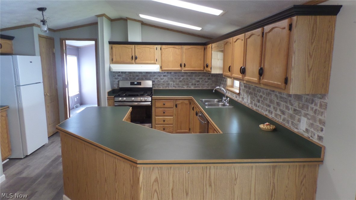 Wyngate Manor - Residential