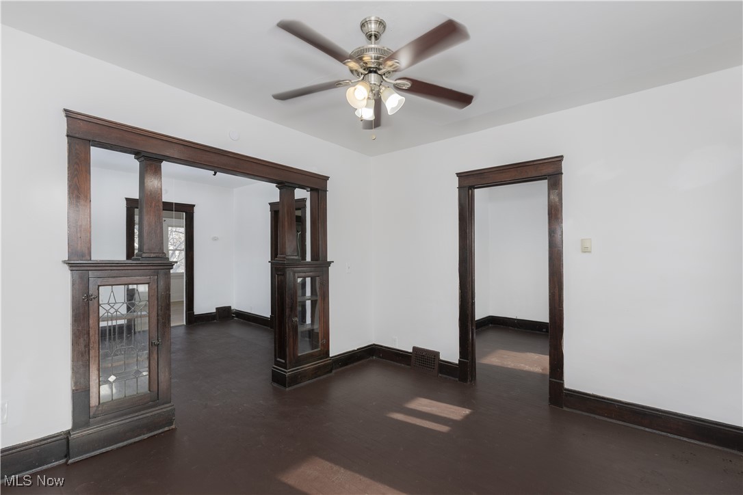 9905 Lamontier Avenue