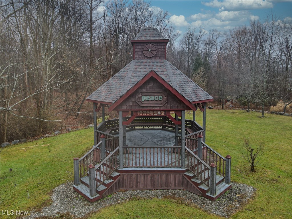 Chagrin Falls, Ohio 44023, United States, ,Commercial,Pending,21026