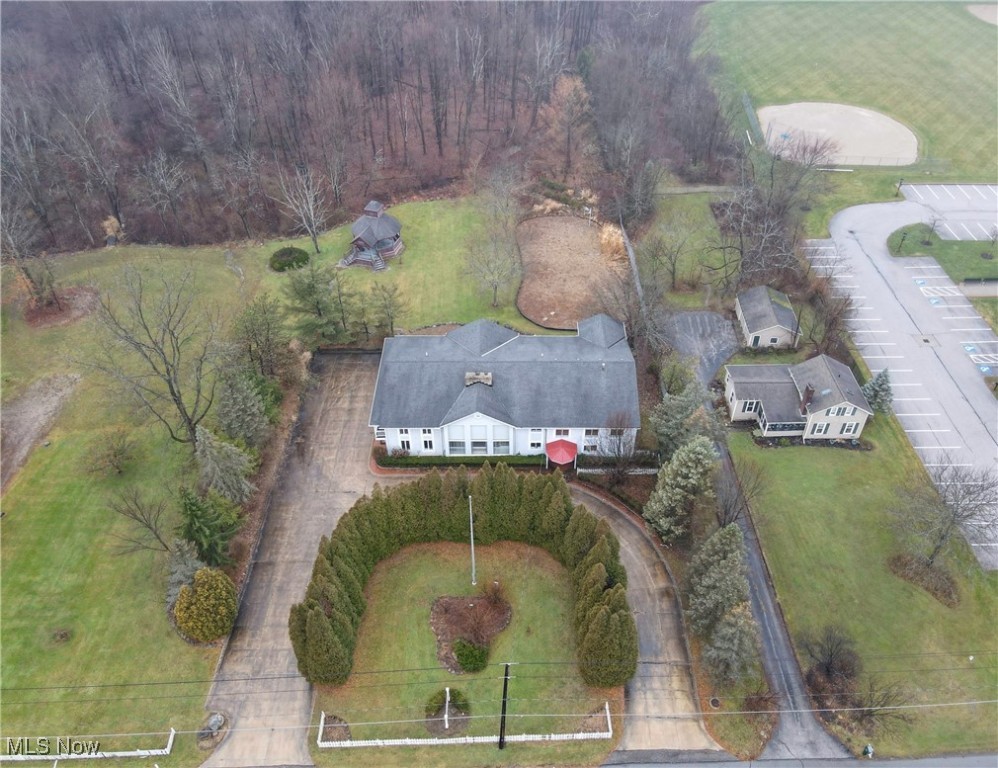 Chagrin Falls, Ohio 44023, United States, ,Commercial,Pending,21026