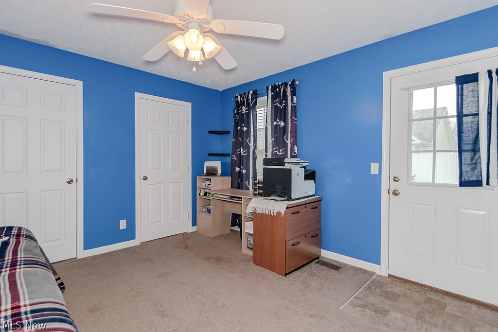 Vanna Shores Condo Ph 12 - Residential