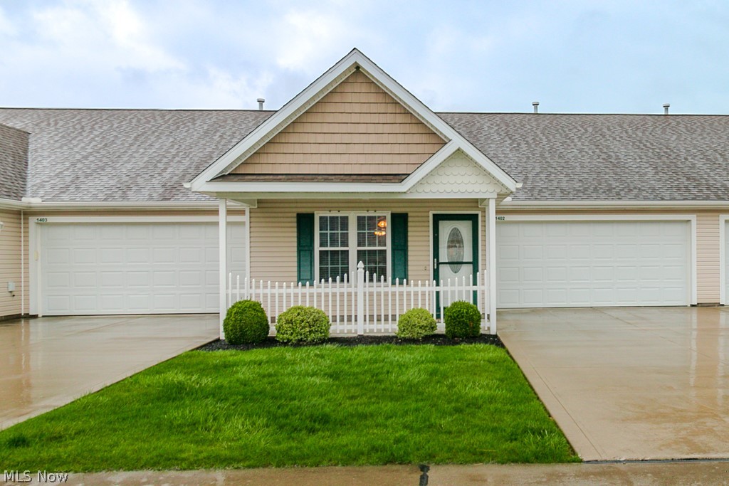 Vanna Shores Condo Ph 12 - Residential