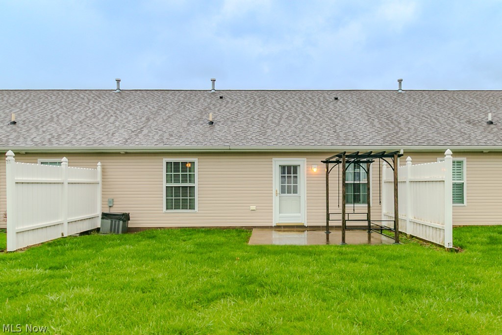 Vanna Shores Condo Ph 12 - Residential