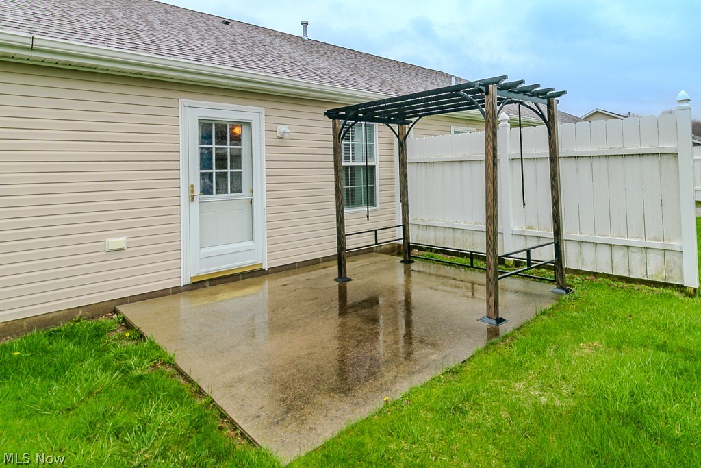 Vanna Shores Condo Ph 12 - Residential